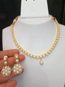 Necklace Jewelry Set With White Pearls